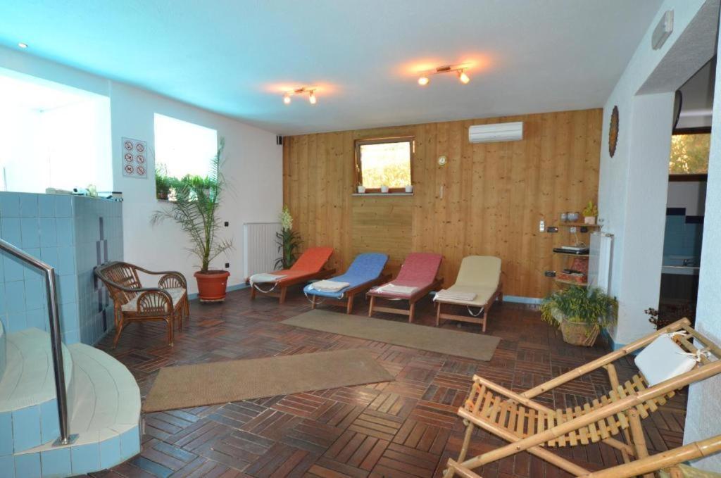 Apartments Ana Wellness S ロヴィニ エクステリア 写真